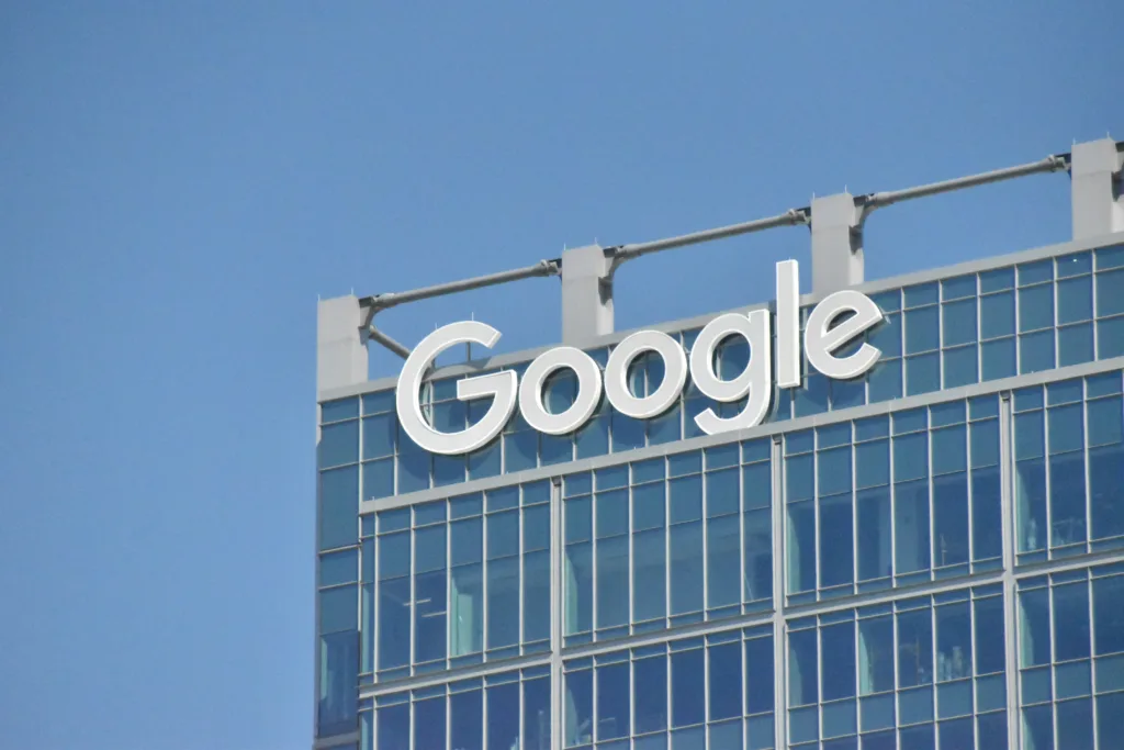 Google Ads para empresas de energías renovables, logística, industria, salud y más